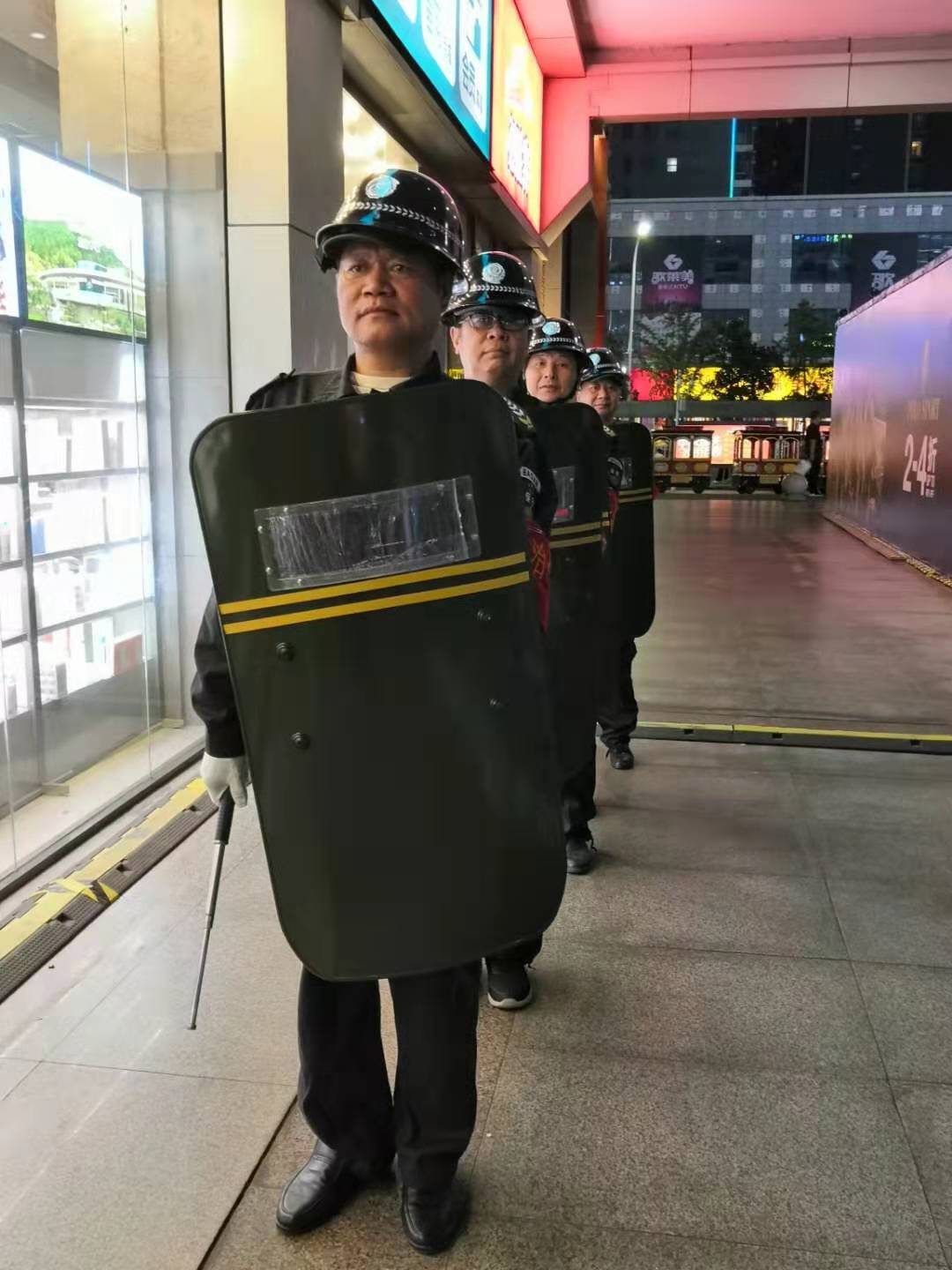 襄陽(yáng)戎安今天給大家介紹下保安員的11點(diǎn)工作職責(zé)！